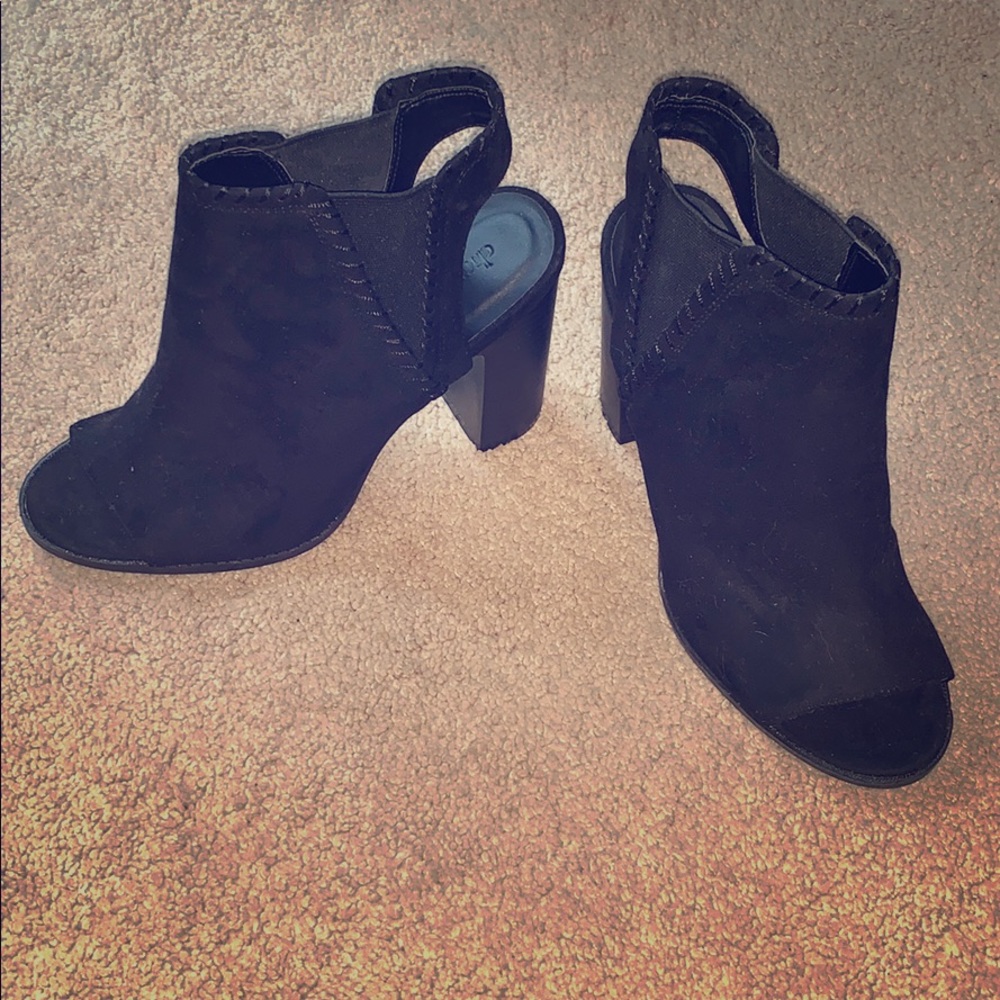 Black Charlotte ruse wedges